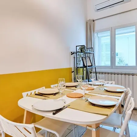 Thibaud - T4 Terrasse A 15 Min A Pied Du Metro * Marseille